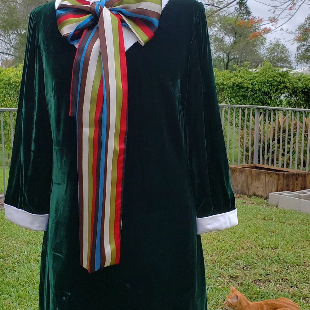 Vintage Forest green Velvet dress